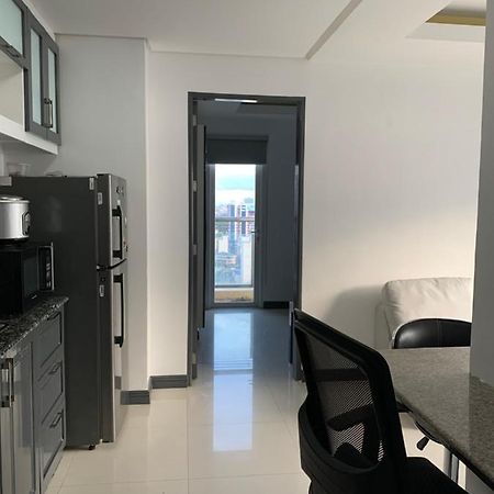 1 Bedroom With Balcony, Fully Furnished Overlooking Manila Bay At Birch Tower, Malate, Manille Extérieur photo